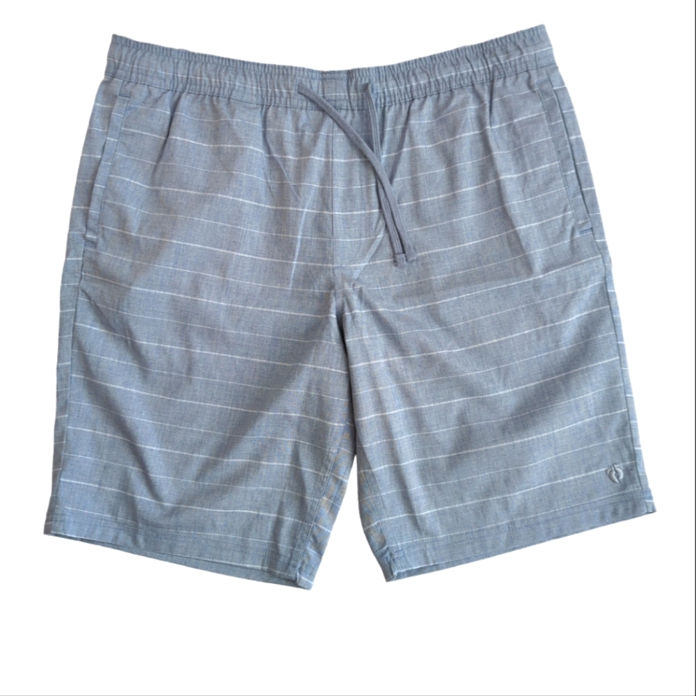 Hang Ten shorts, elastic waist, board shorts, men's XL. But it fit for XXL